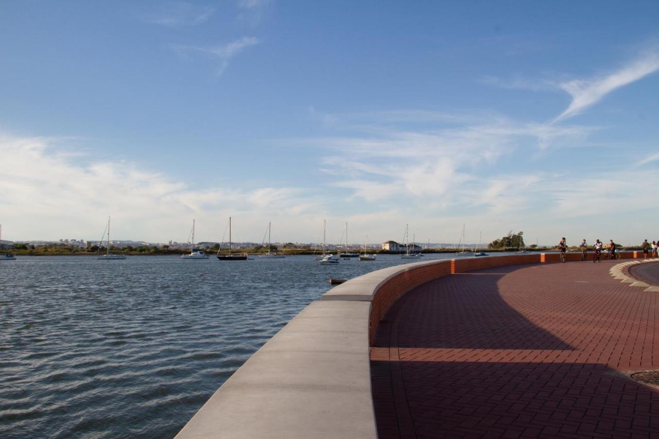 Seixal Bay Apartments Arrentela Exterior photo